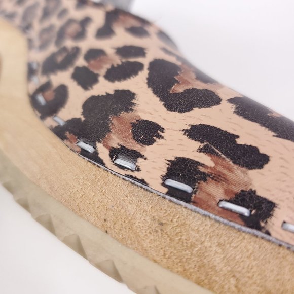 Hanna Andersson Cheetah/Leopard Print Wood Clogs - Picture 8 of 9